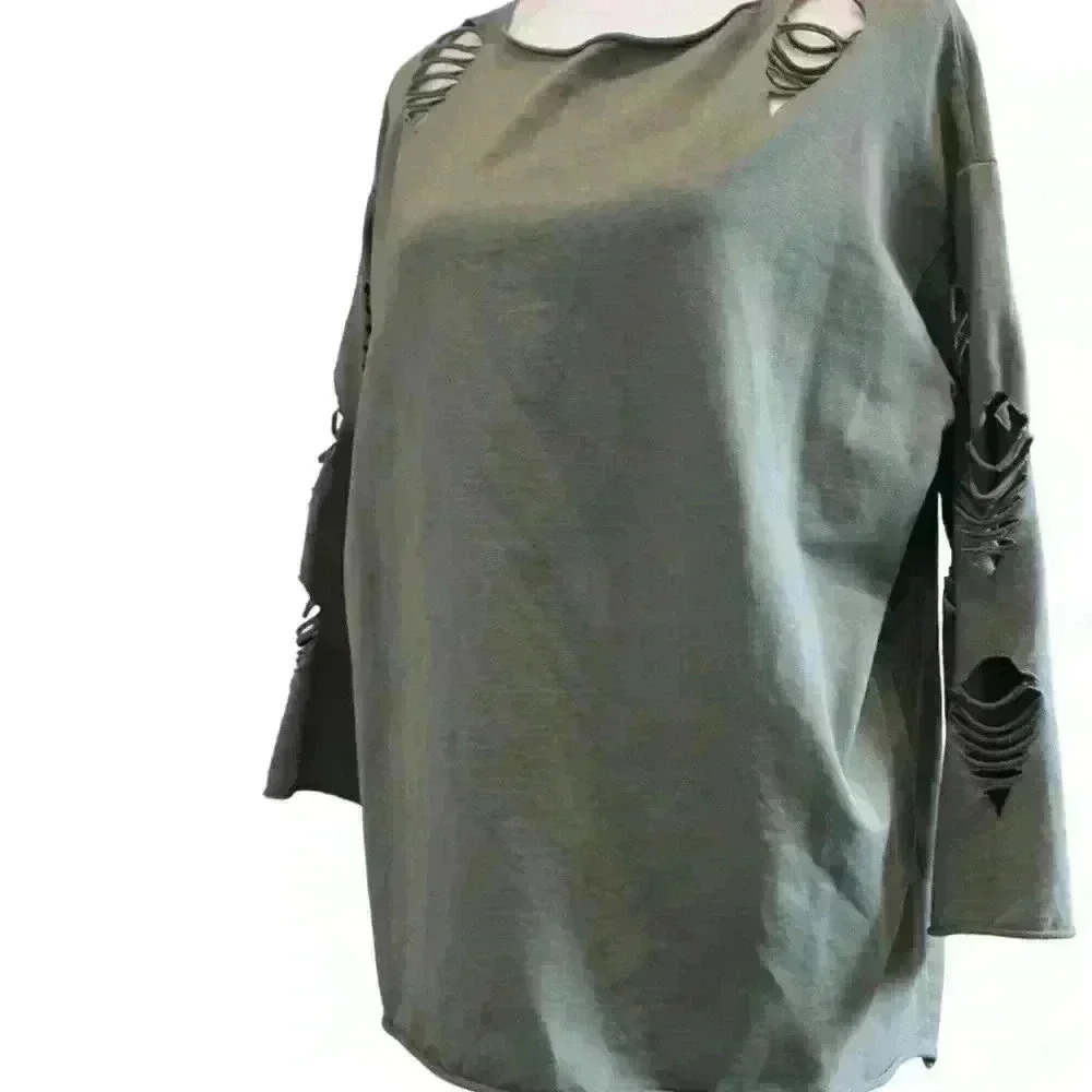 WENDY TRENDY RARE FIND DISTRESSED SWEAT SHIRT COLOR GREEN GRAY SIZE M